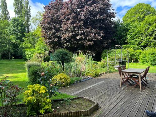 Chez Lulu - Authentic haven in the heart of Normandy in Brionne