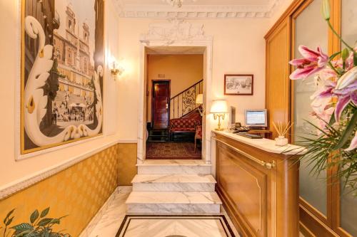 Hotel La Lumiere Di Piazza Di Spagna - image 10