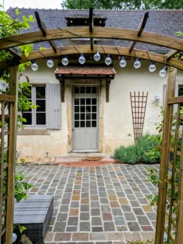 Ieeja, Le Cottage de Laugère - Gite avec piscine (Le Cottage de Laugere - Gite avec piscine) in Charenton-du-Cher