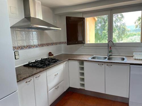 Konyha, Casa rural El Bruguer Vell in Santa Eulalia De Ronsaná