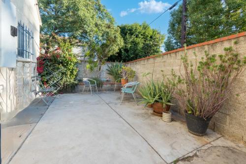 Elevated Style and Comfort Splendid 1 BR Apt in LA in Los Angeles, USA