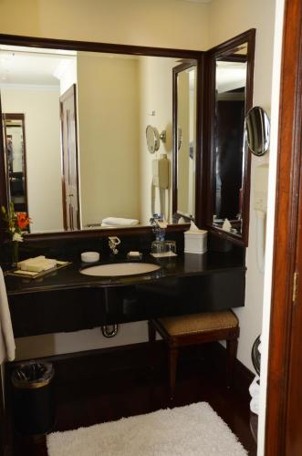 Pearl Continental Hotel, Lahore image 20