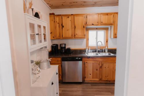 West Woods Lodge & Event Center in Sevierville, USA