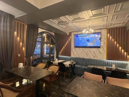 PREMIUM Hotel, Mediterranean Food & Mezze Bar in Momchilgrad