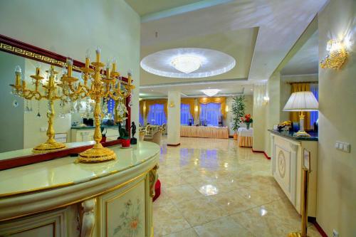 Hotel Holiday Park – Warsaw, WA