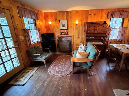 11G Quintessential New Engalnd Cottage with Fantastic Views! in Sugar Hill