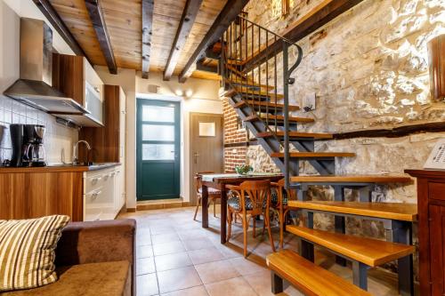Luxury apartament Laz 1