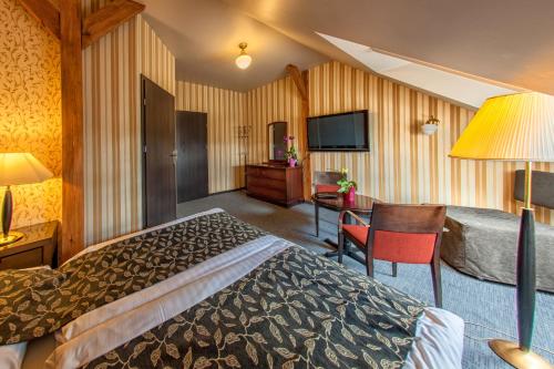 Arkadia Gosciniec-klima,parking,ogrod in โอโพล