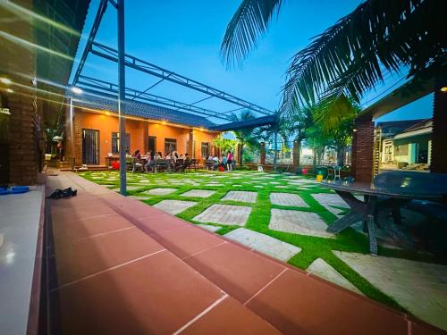 Garden, Bình Minh Homestay - Dốc Lết in Doc Let