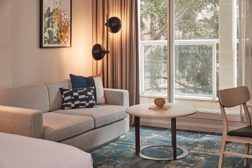 Radisson Hotel & Suites Sydney - main image