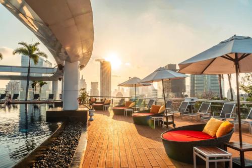 Swimming pool, Centara Grand at Central World Hotel in Siam