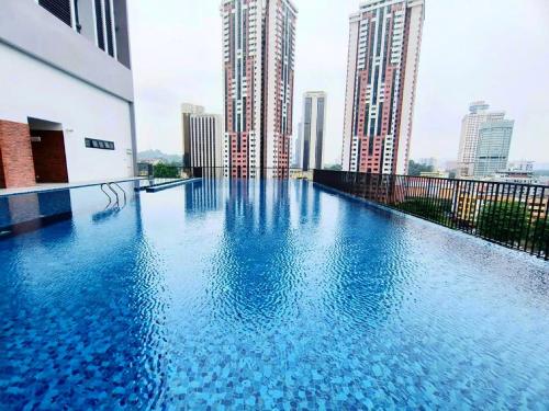 Chambers Residence by Manhattan Group - image 6