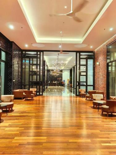 Chambers Residence by Manhattan Group - image 4