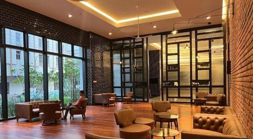 Chambers Residence by Manhattan Group - image 3