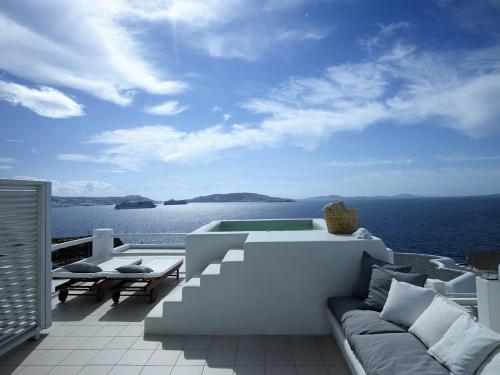 Habitación Deluxe con vistas al mar y piscina pequeña al aire libre