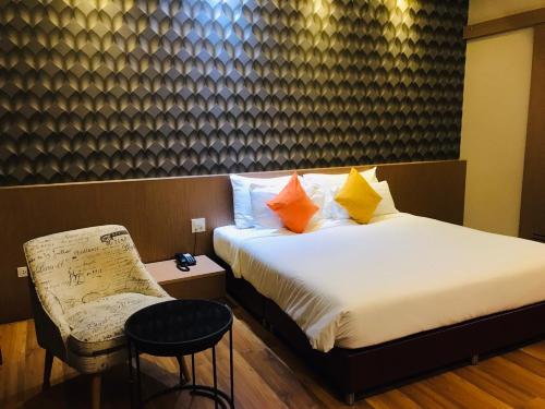 Ton Aoi Grand Hotel Room Type - Deluxe King Room