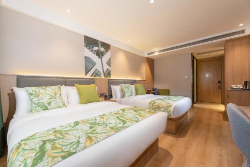 room detail thumbnail 1