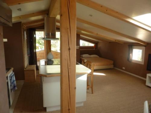 Loft de charme avec vue superbe dans l'Esterel in Les Adrets-de-l'Esterel