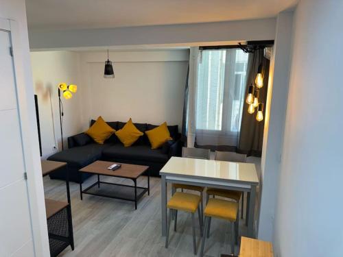 Flat to enjoy Malaga - 4 people C2, Málaga
