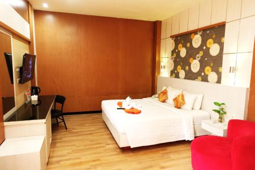 Halogen Hotel