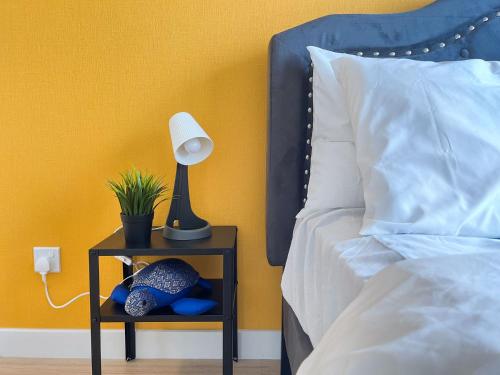 Comfy & Stylish 2BR Continew Apt Near IKEA and TRX - image 8