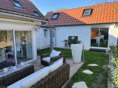 Vacances en maison de campagne proche Disney Paris aéroport CDG (Vacances en maison de campagne proche Disney Paris aeroport CDG) in 梅西