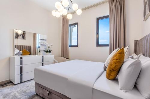One-Bedroom Apartment image 10