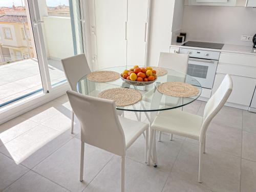 Fasiliti, Hola Blanca - Sea, Golf, Chill in La Florida