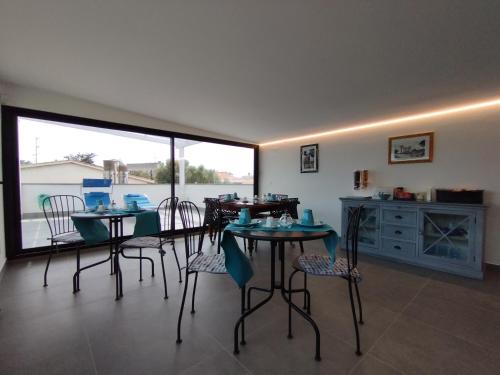 Essen und Erfrischungen, Acquamarina in Civitavecchia