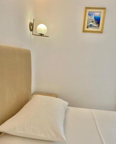 Foti Rooms – Himarë, CA