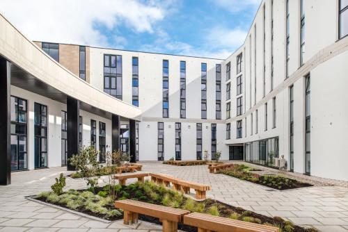 Destiny Student - Holyrood (Brae House)