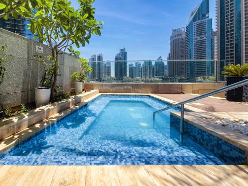 Ultra modern 1BD in Damac Heights Marina, Dubai (photo 6)