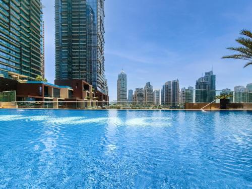 Ultra modern 1BD in Damac Heights Marina, Dubai (photo 5)
