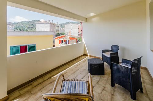 Balcony/terrace, B&B nel cuore di Loceri in Loceri