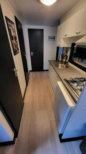 ห้องครัว, Family vibes, op 5 sterren vakantiepark in Limburg in เซเวนุม