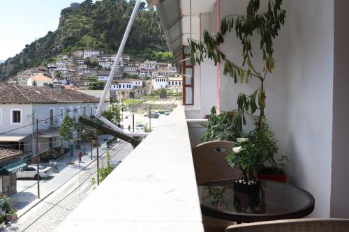 Superior One-Bedroom Apartment with Balcony image 8