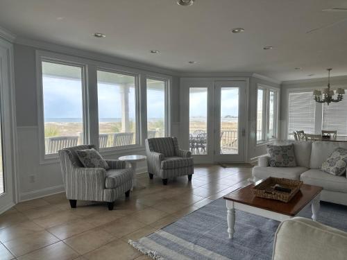 Southern Charm of Holden Beach