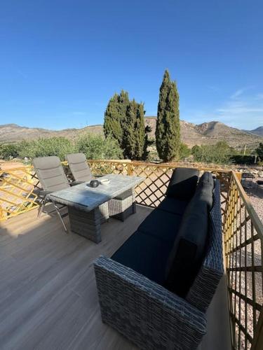 Casa Duseña Luna (Casa Dusena Luna) in Hondon De Las Nieves