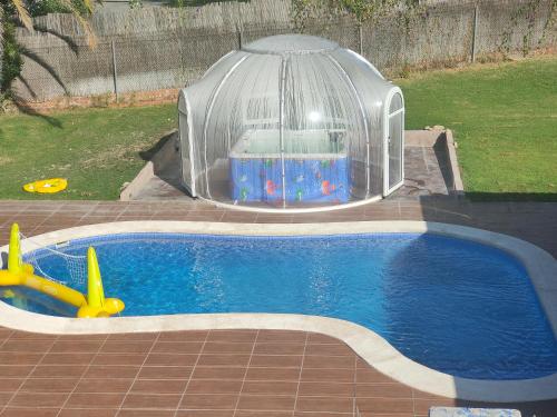  Casa de sol, piscina y jacuzzi con 4 hab en Comunidad de Madrid in Algete