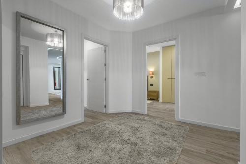 MONTHLY LA CONCHA BREEZE by SWEET HOME SAN SEBASTIAN - image 4