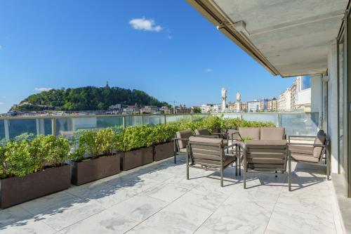 Five-Bedroom Premium Apartment image 5