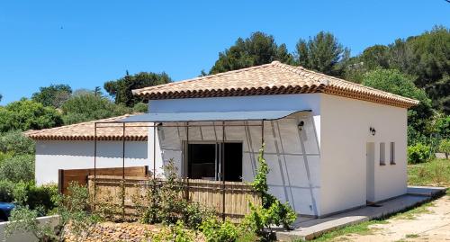 Jolie maison neuve entre mer et colline en Provence - Location saisonnière - Ollioules