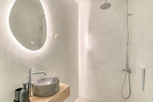 Aetherian Ciel Villas, Cymo