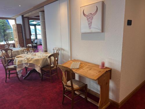 Hôtel Chalet Royal - Like At Home - image 12