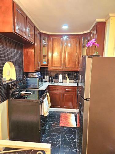 Beulah Luxury Suites - image 3