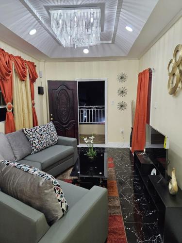 Two-Bedroom Apartment image 6