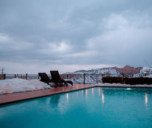 Swimming pool, Shamuk Homes in Yusufkhona