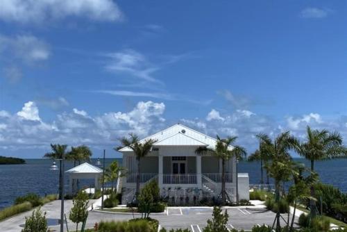 Gulls Nest with Resort Privileges in Key Largo, USA