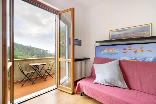 Superior One-Bedroom Apartment with Balcony