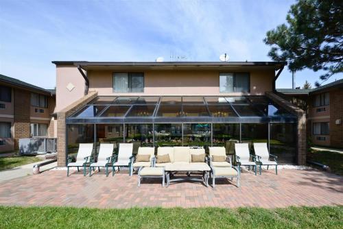 เบสต์ เวสเทิร์น ดีทรอยต์ ลิโวเนีย (Best Western Detroit Livonia) in ลิโวเนีย